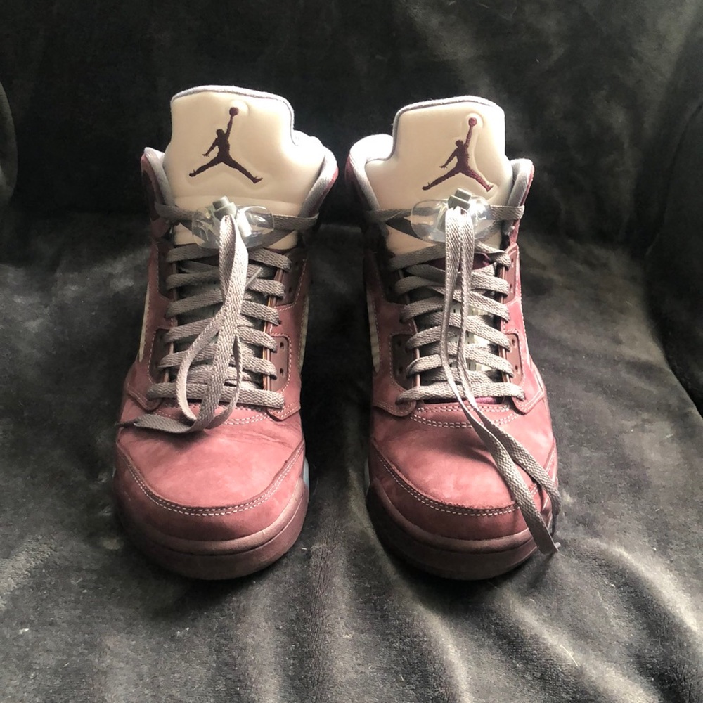Air Jordon 5 Retro SE “Burgundy”